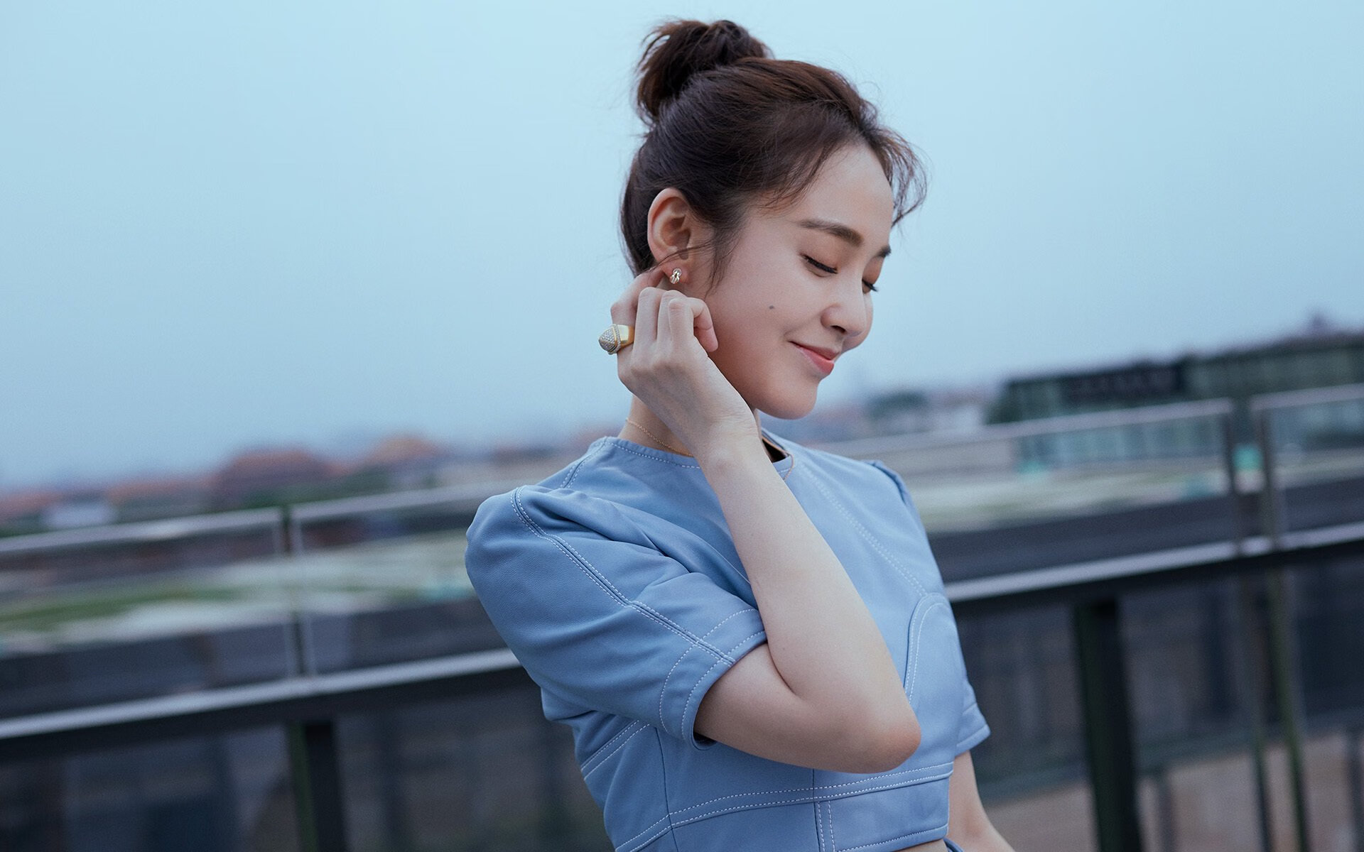 _极地探索赛:穿越冰雪原野的勇者之旅_,极地探险