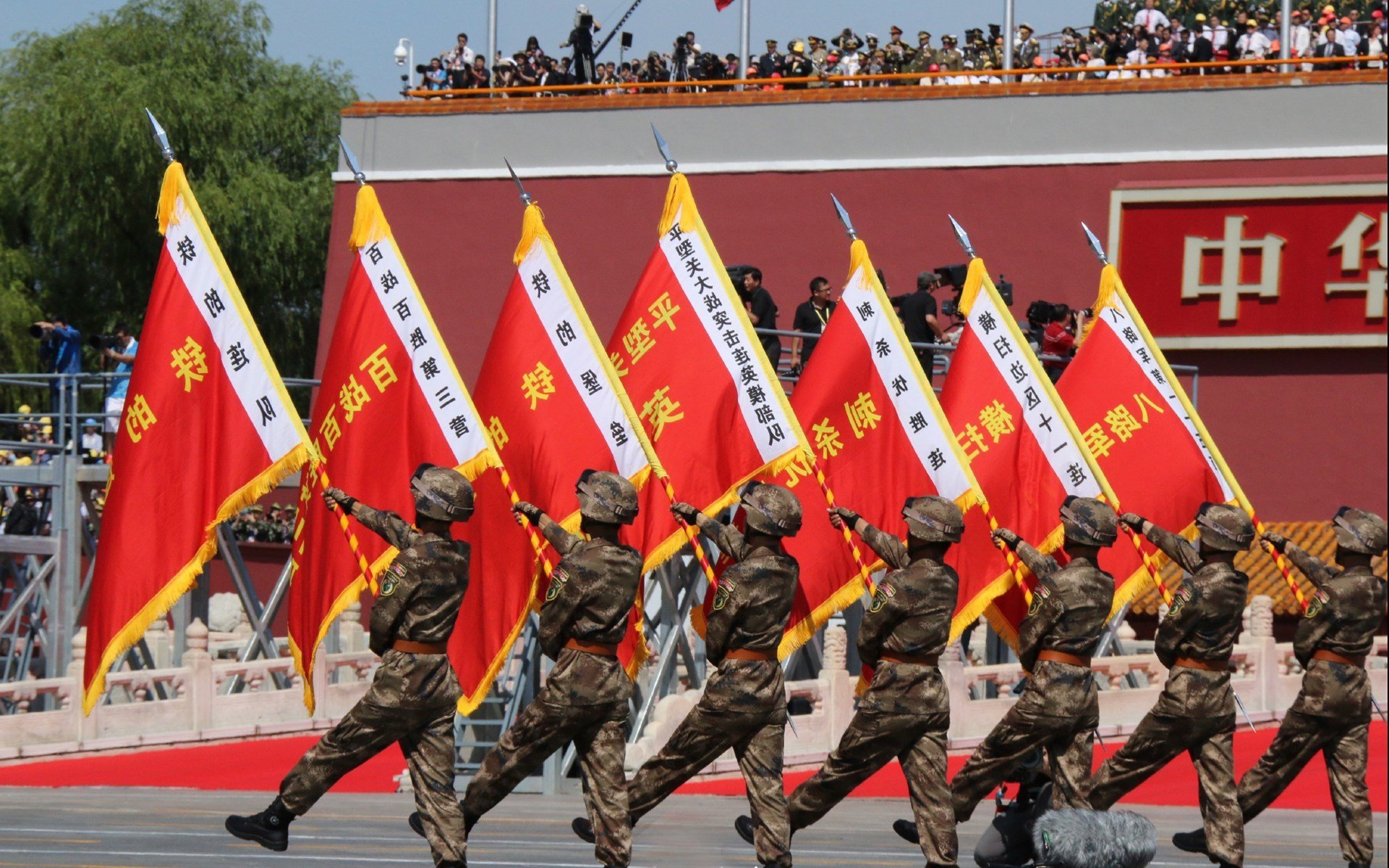 AYX体育-史上最动人“冠军夜”全景回忆，《冠军》